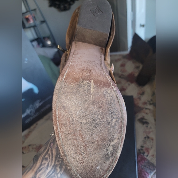 Donald Pilner, size 11, women's, soft two-tone brown suede boots. In box. - Picture 4 of 8